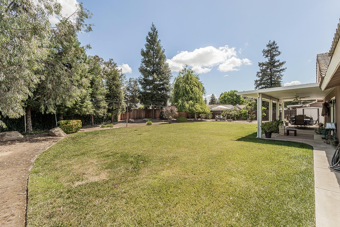 6688 N Bendel Ave, Fresno, CA 93722