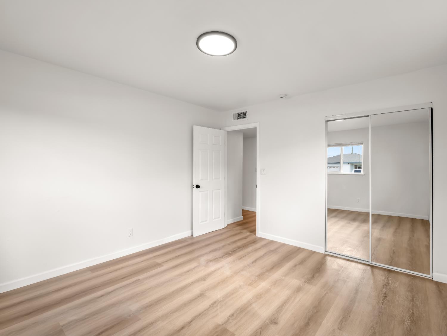 4046 E Cortland, Fresno, CA 93726