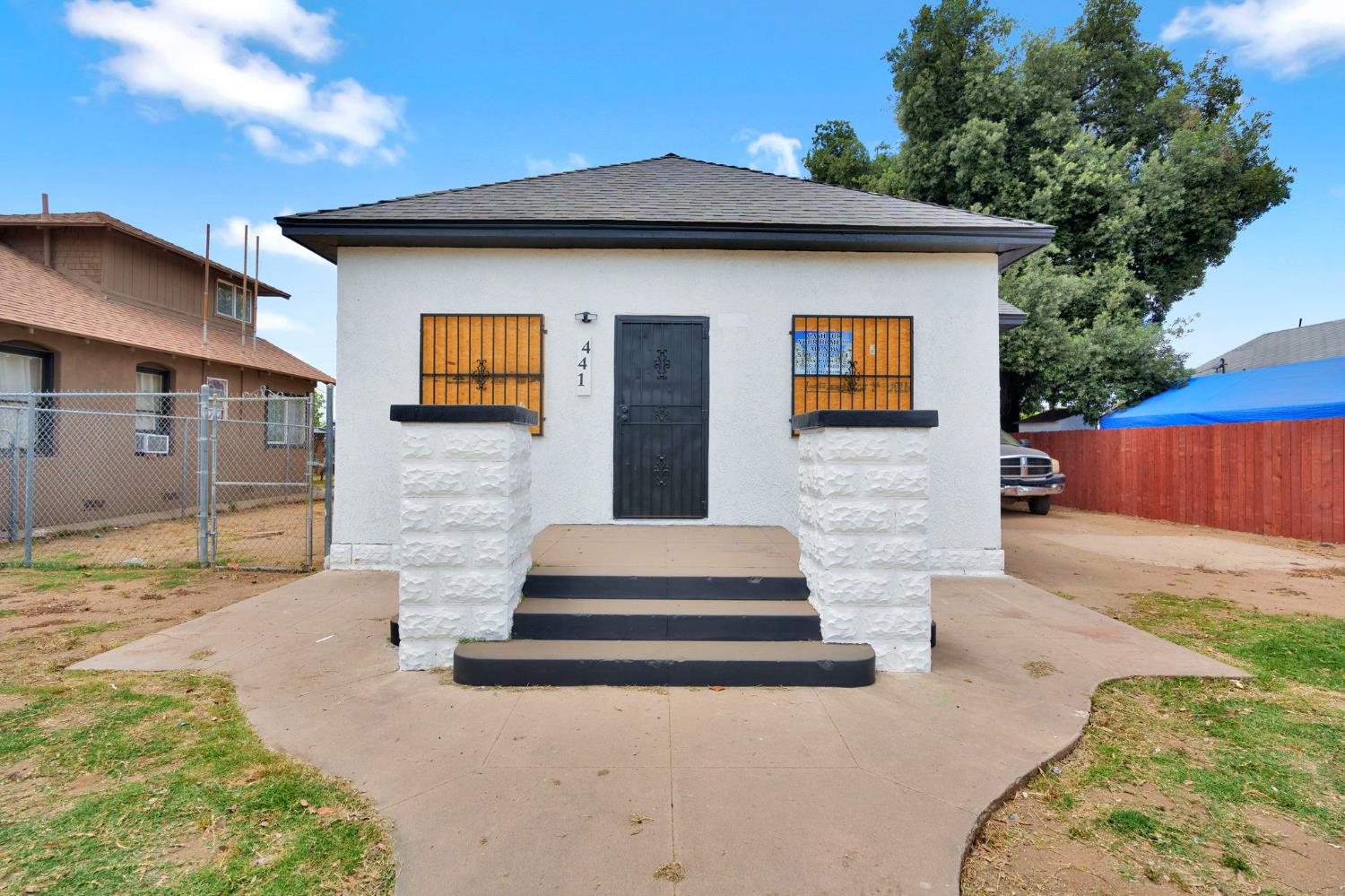 441 N Clark St, Fresno, CA 93701