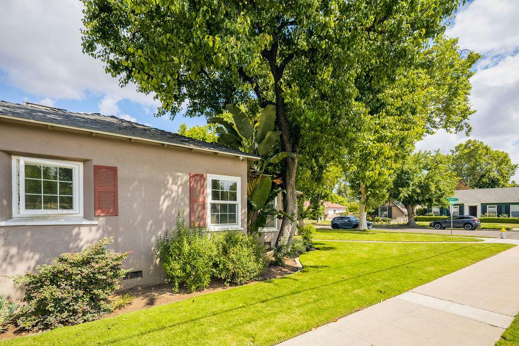 107 E Normal Ave, Fresno, CA 93704