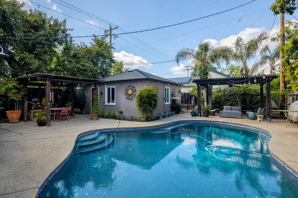107 E Normal Ave, Fresno, CA 93704