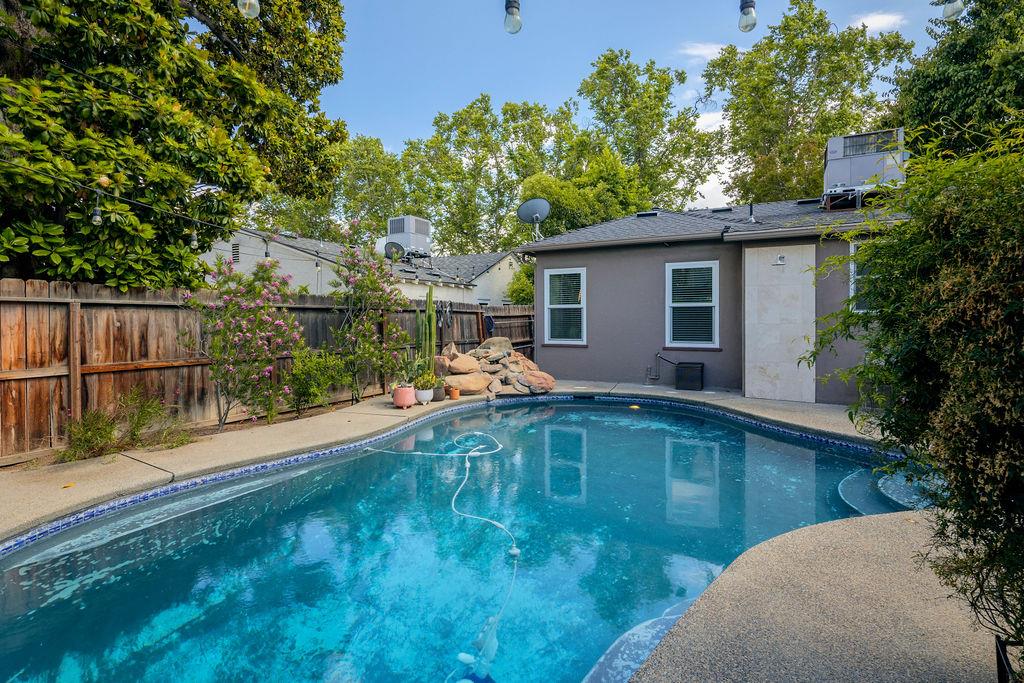 107 E Normal Ave, Fresno, CA 93704