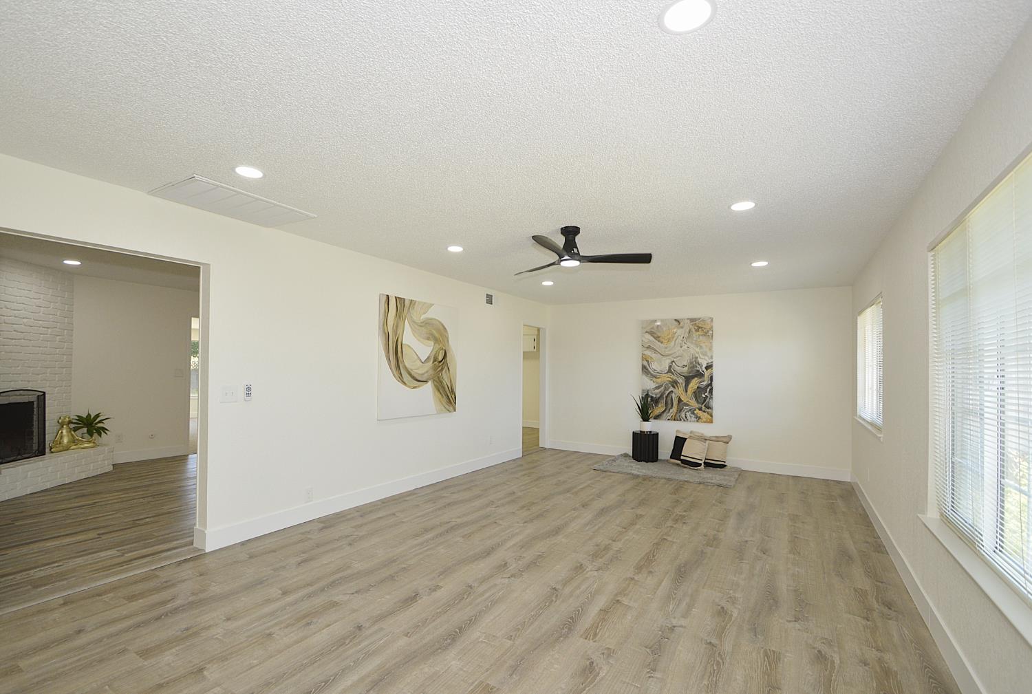 6039 N Maroa, Fresno, CA 93704
