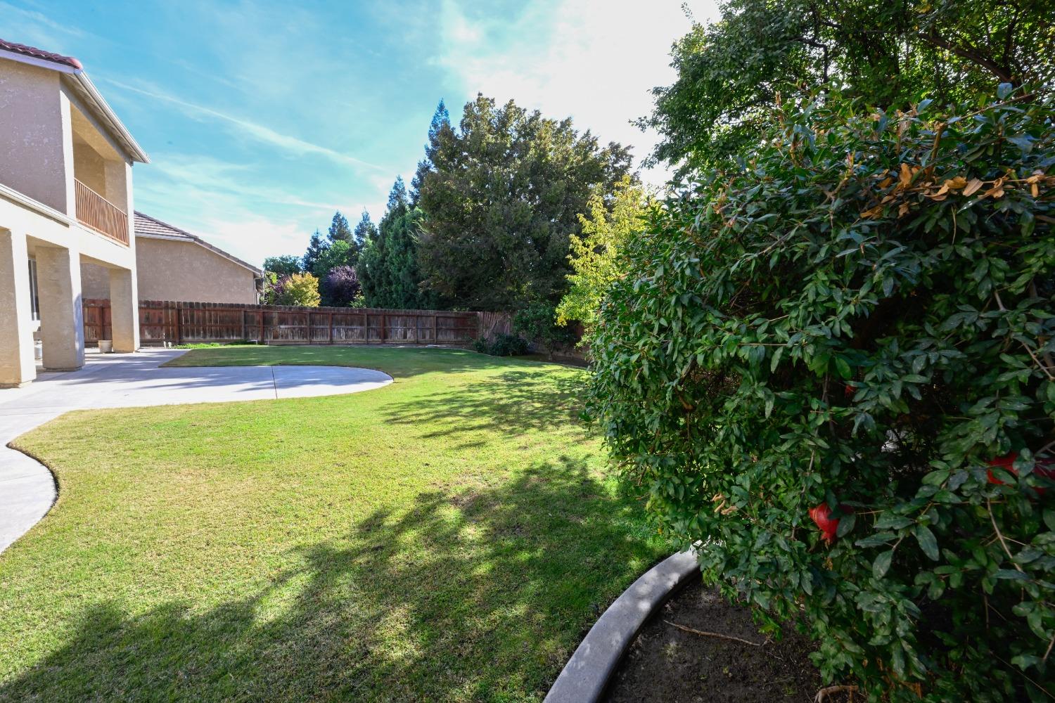 2809 E Omaha Ave, Fresno, CA 93720