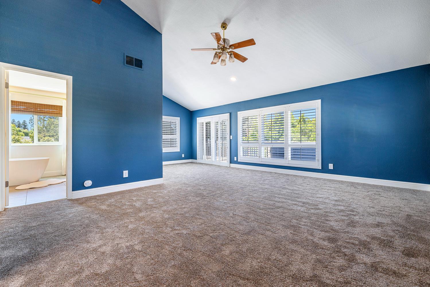 1408 E Plymouth Way, Fresno, CA 93720