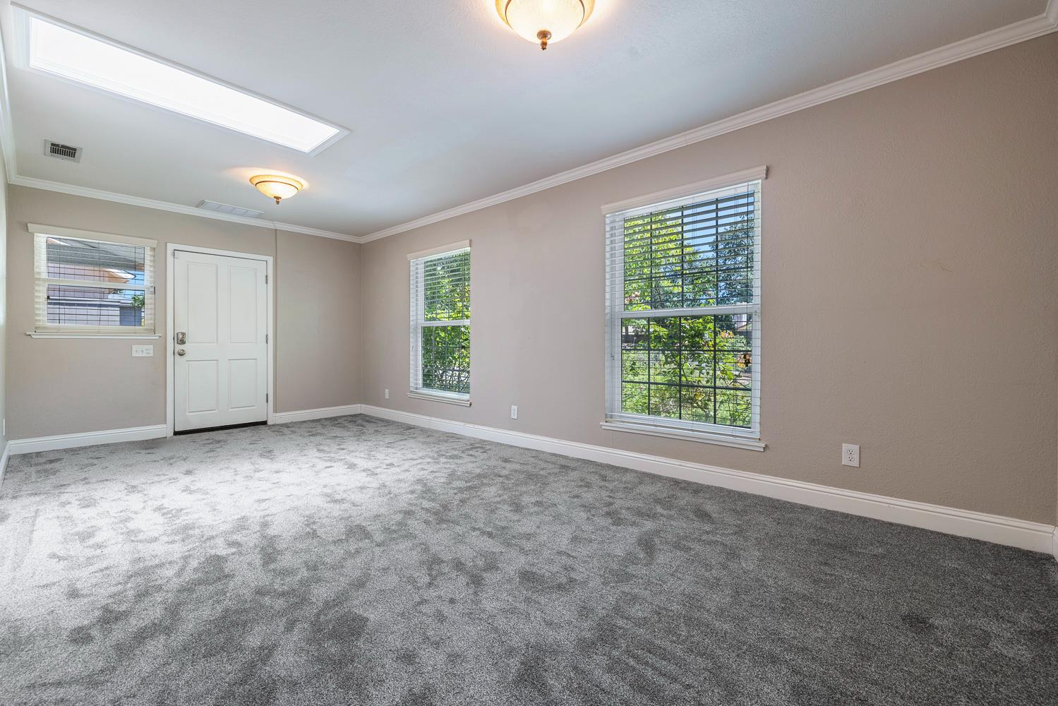 1408 E Plymouth Way, Fresno, CA 93720