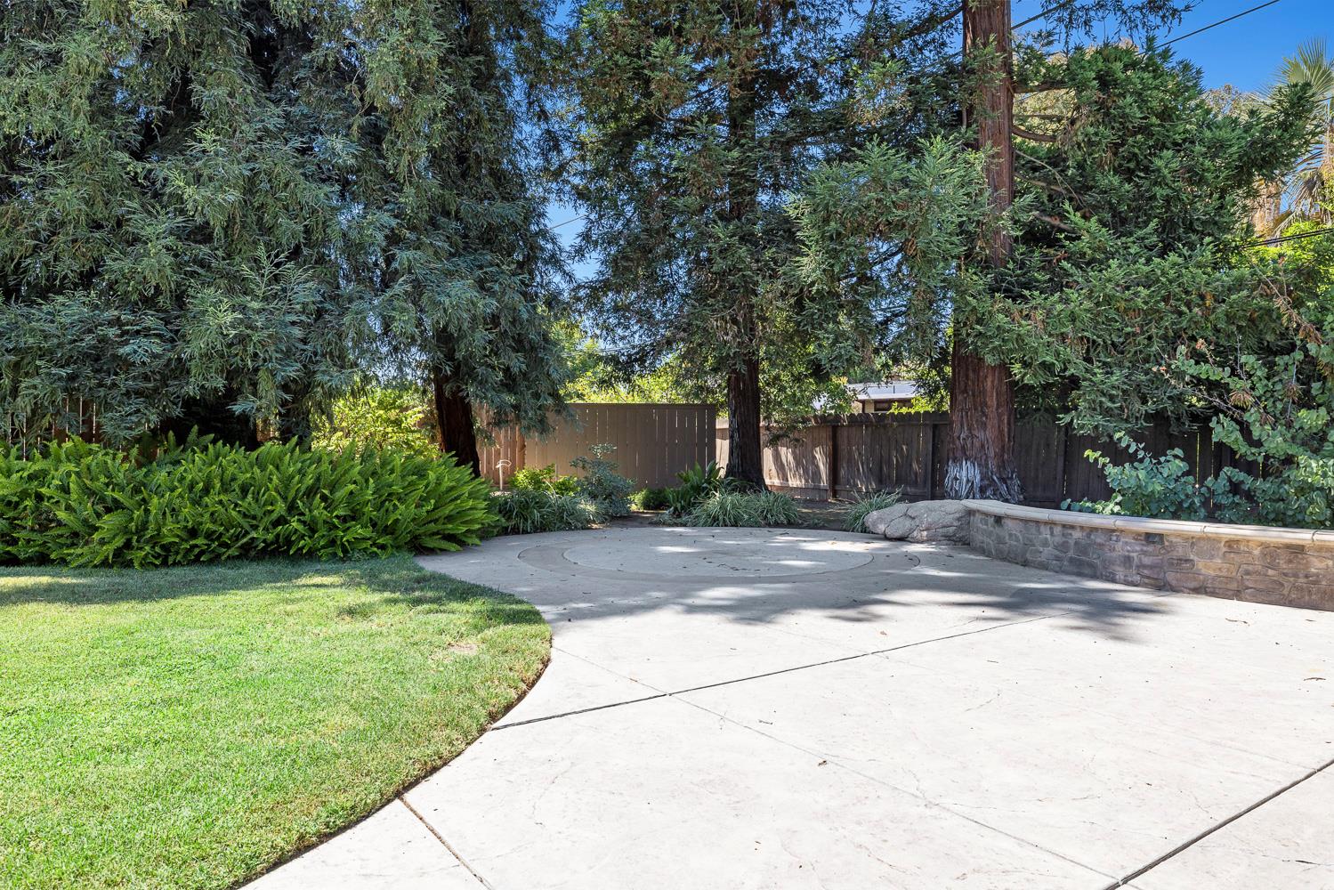 1408 E Plymouth Way, Fresno, CA 93720