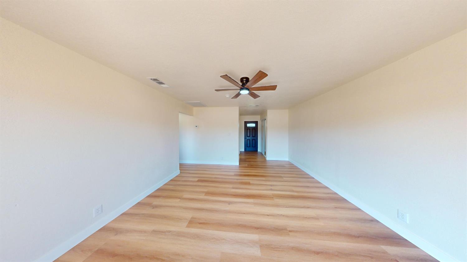 4298 N Holt Ave, Fresno, CA 93705