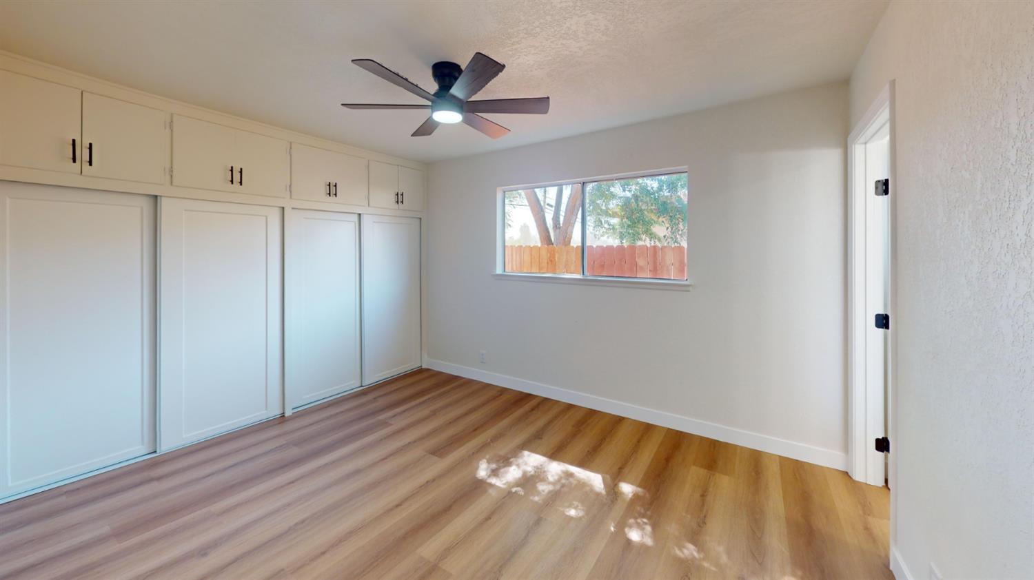 4298 N Holt Ave, Fresno, CA 93705