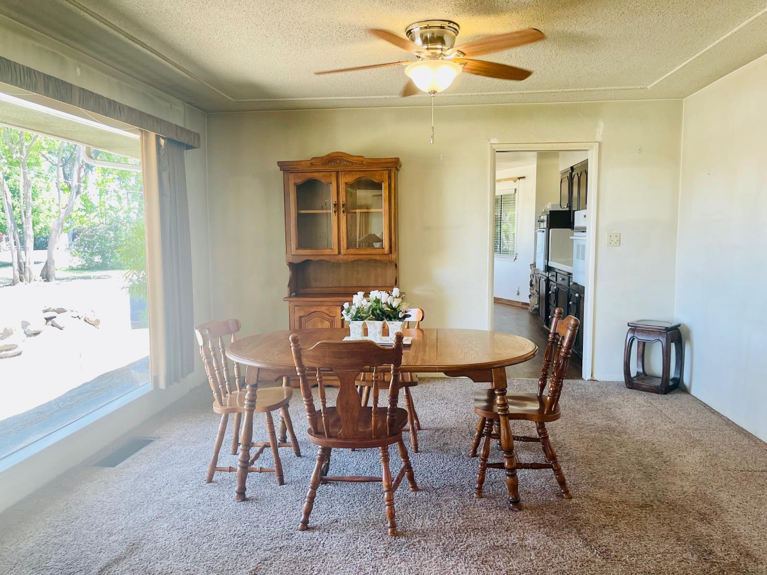 1111 W Kearney Blvd, Fresno, CA 93706