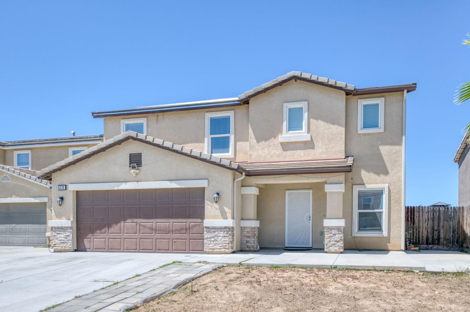 4374 W Saginaw Way, Fresno, CA 93722