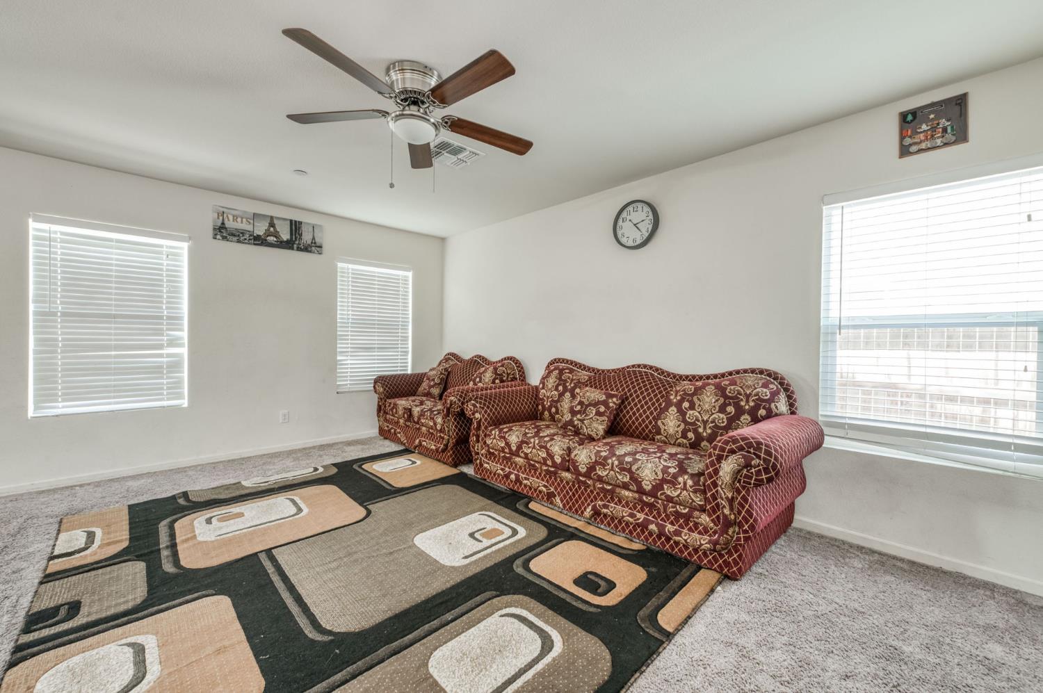 4374 W Saginaw Way, Fresno, CA 93722