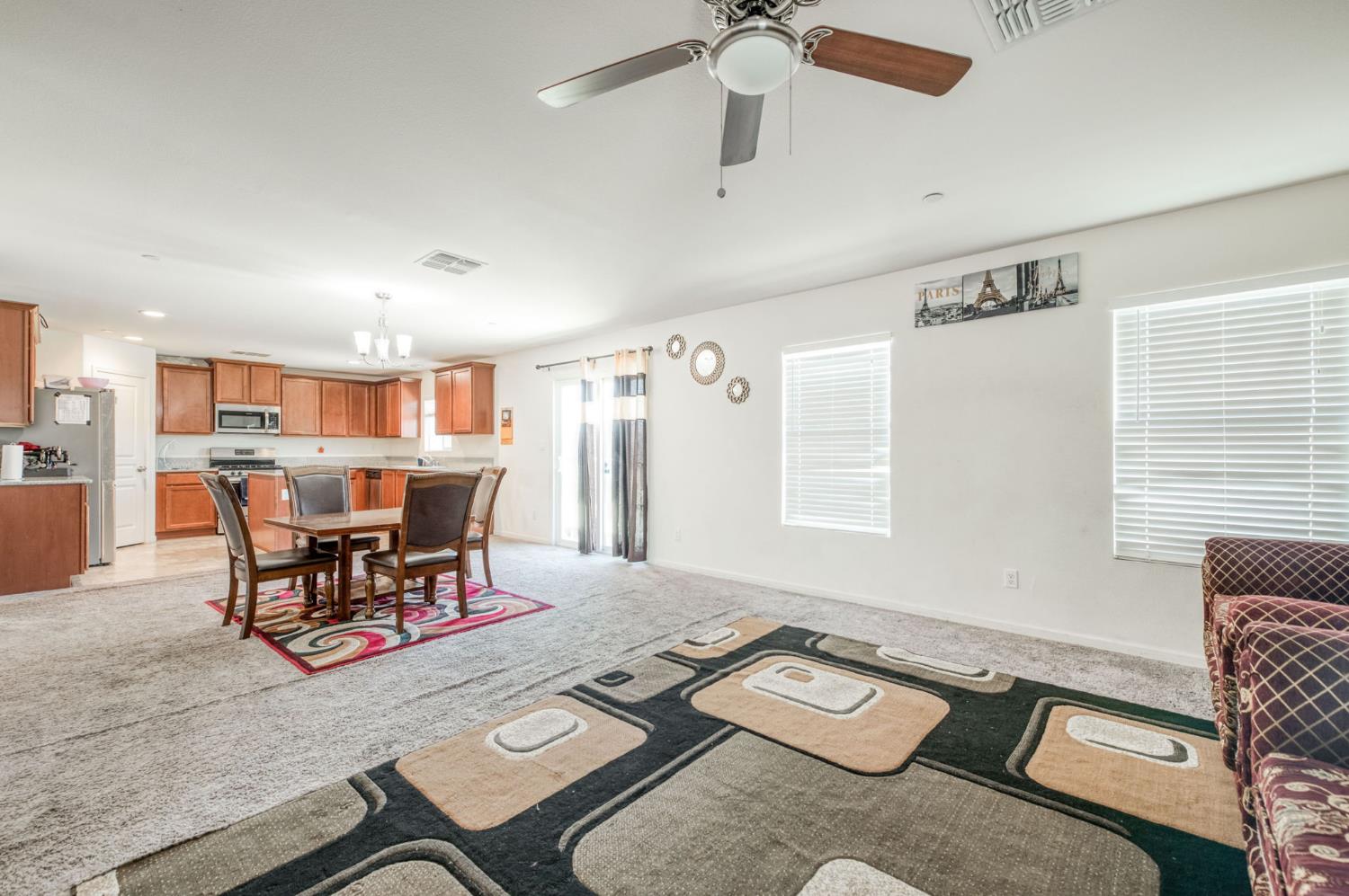 4374 W Saginaw Way, Fresno, CA 93722