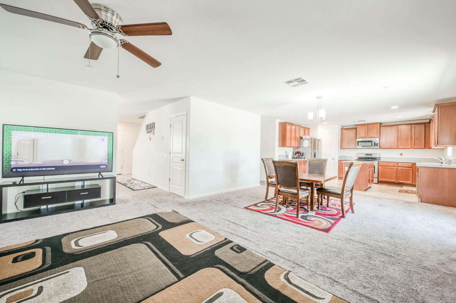4374 W Saginaw Way, Fresno, CA 93722