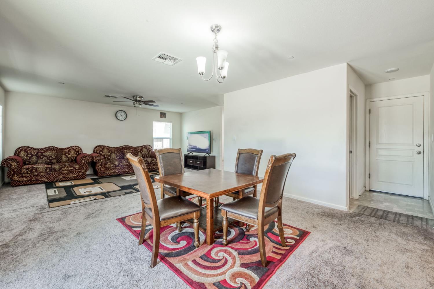 4374 W Saginaw Way, Fresno, CA 93722