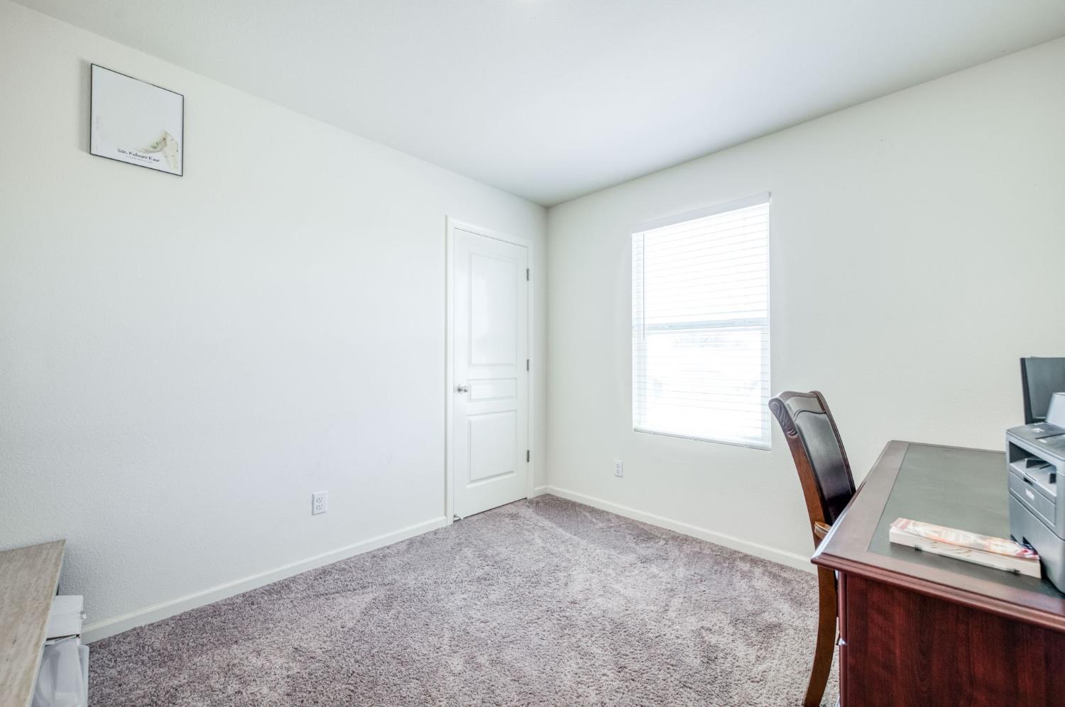 4374 W Saginaw Way, Fresno, CA 93722