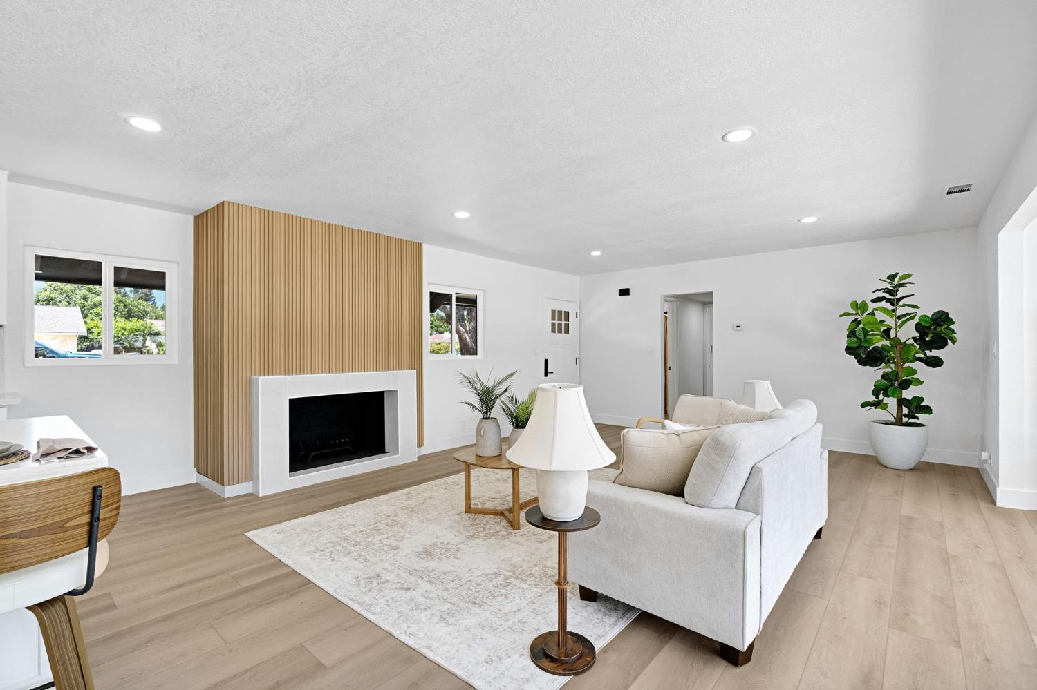 1355 W Barstow, Fresno, CA 93711