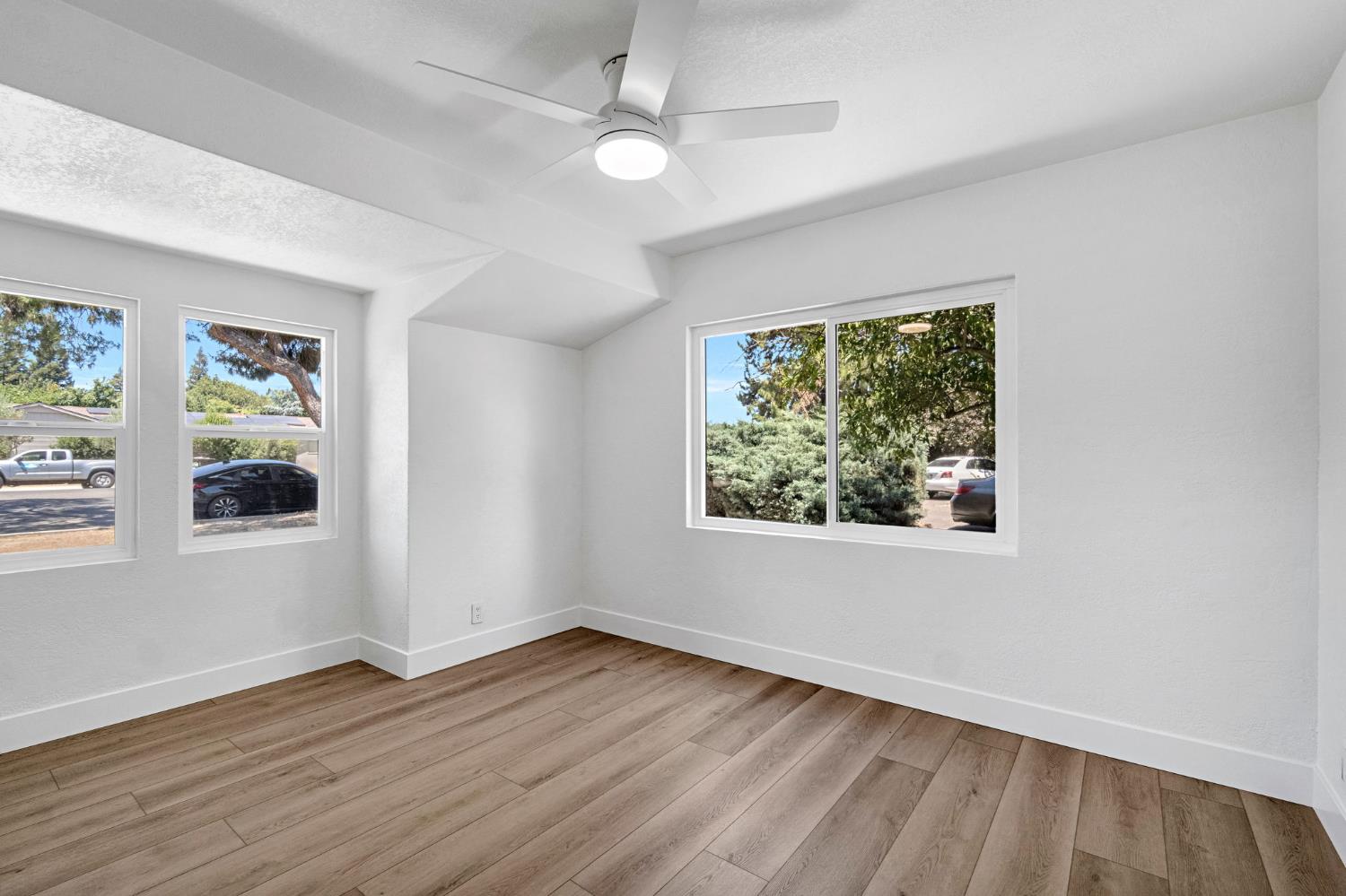 1355 W Barstow, Fresno, CA 93711