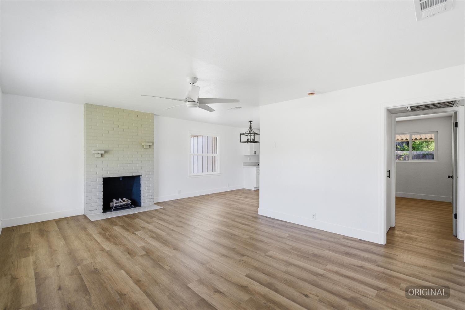3442 E Weldon Ave, Fresno, CA 93703