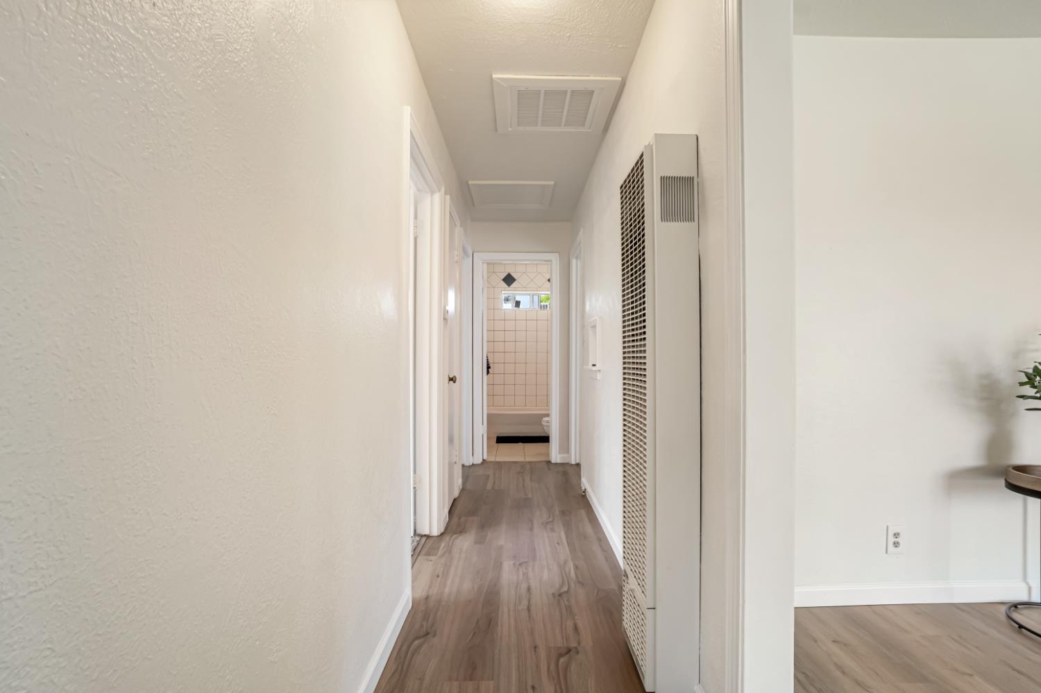 1422 W Flint Way, Fresno, CA 93705