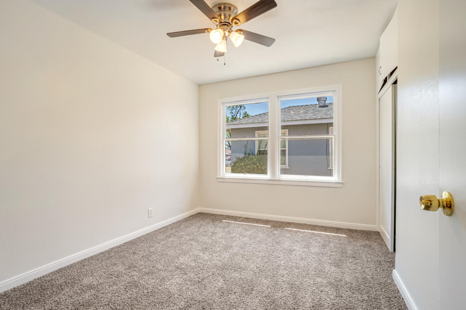 1422 W Flint Way, Fresno, CA 93705