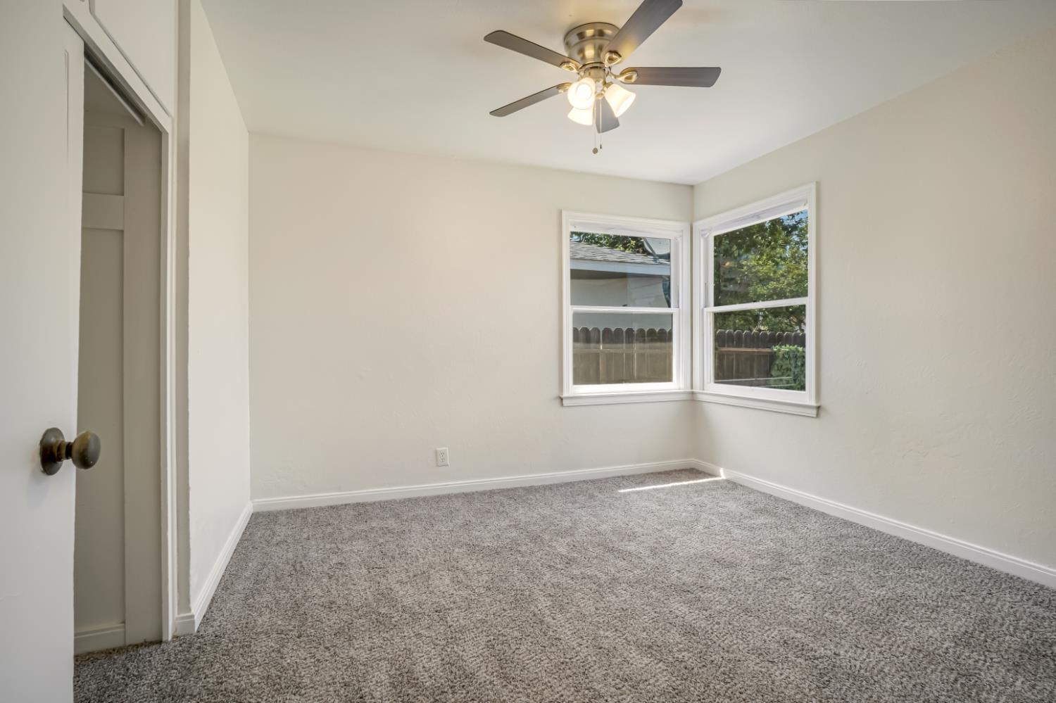 1422 W Flint Way, Fresno, CA 93705