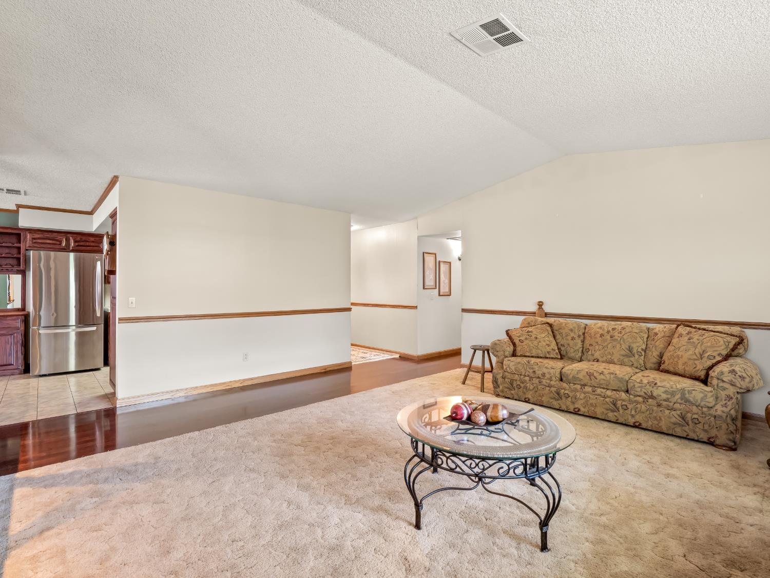 323 N Villa Ave, Fresno, CA 93727