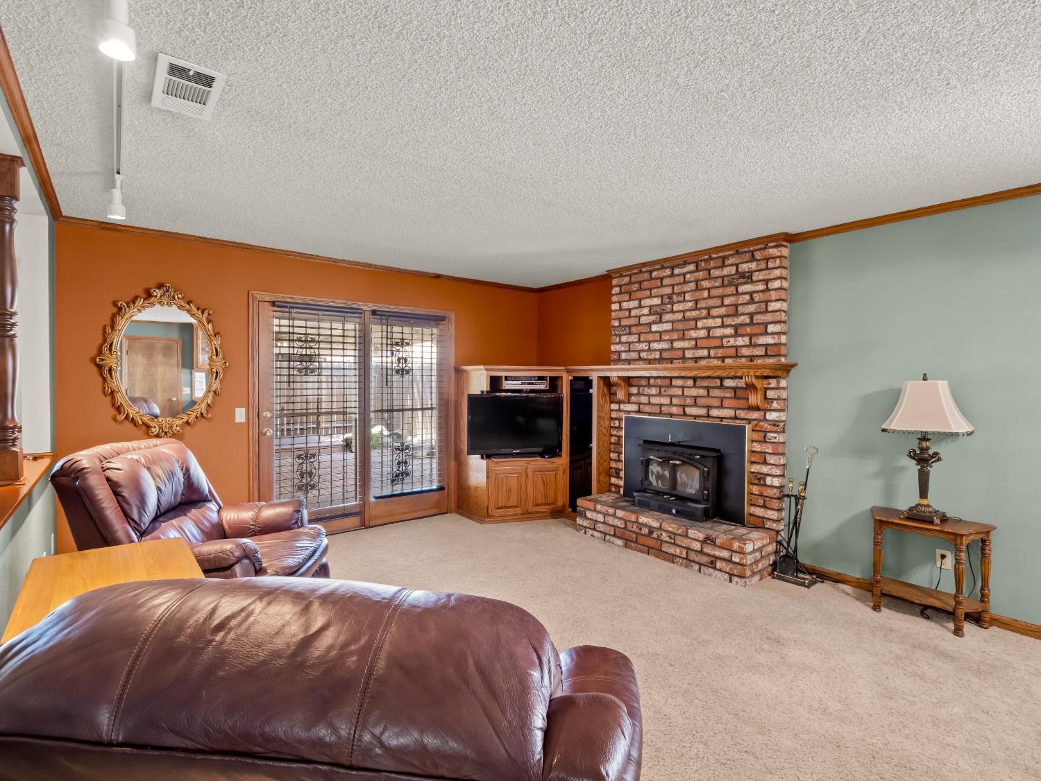 323 N Villa Ave, Fresno, CA 93727