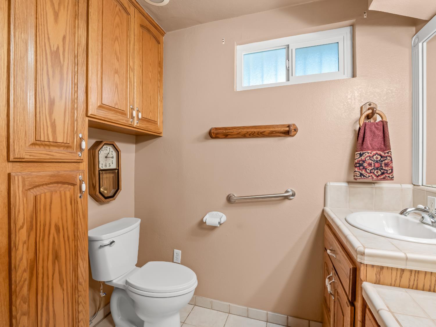 323 N Villa Ave, Fresno, CA 93727
