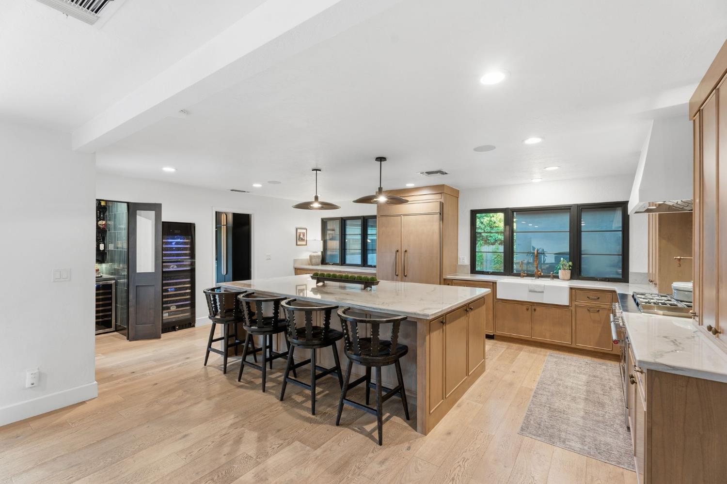 5708 N Pleasant Ave, Fresno, CA 93711