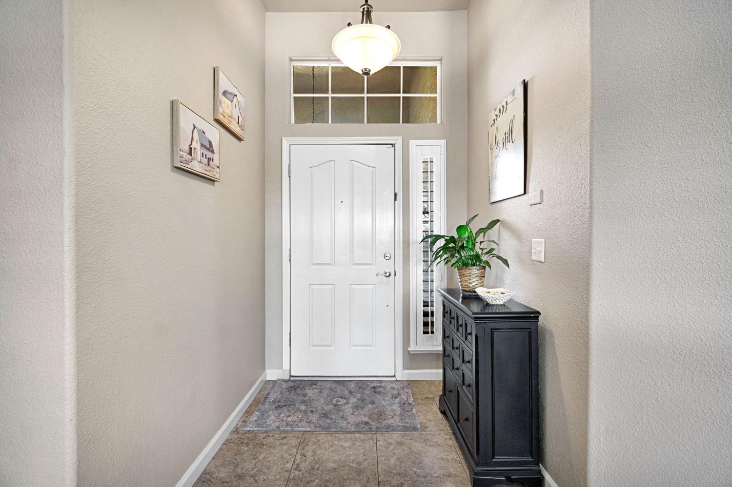 7672 N Dante Ave, Fresno, CA 93722