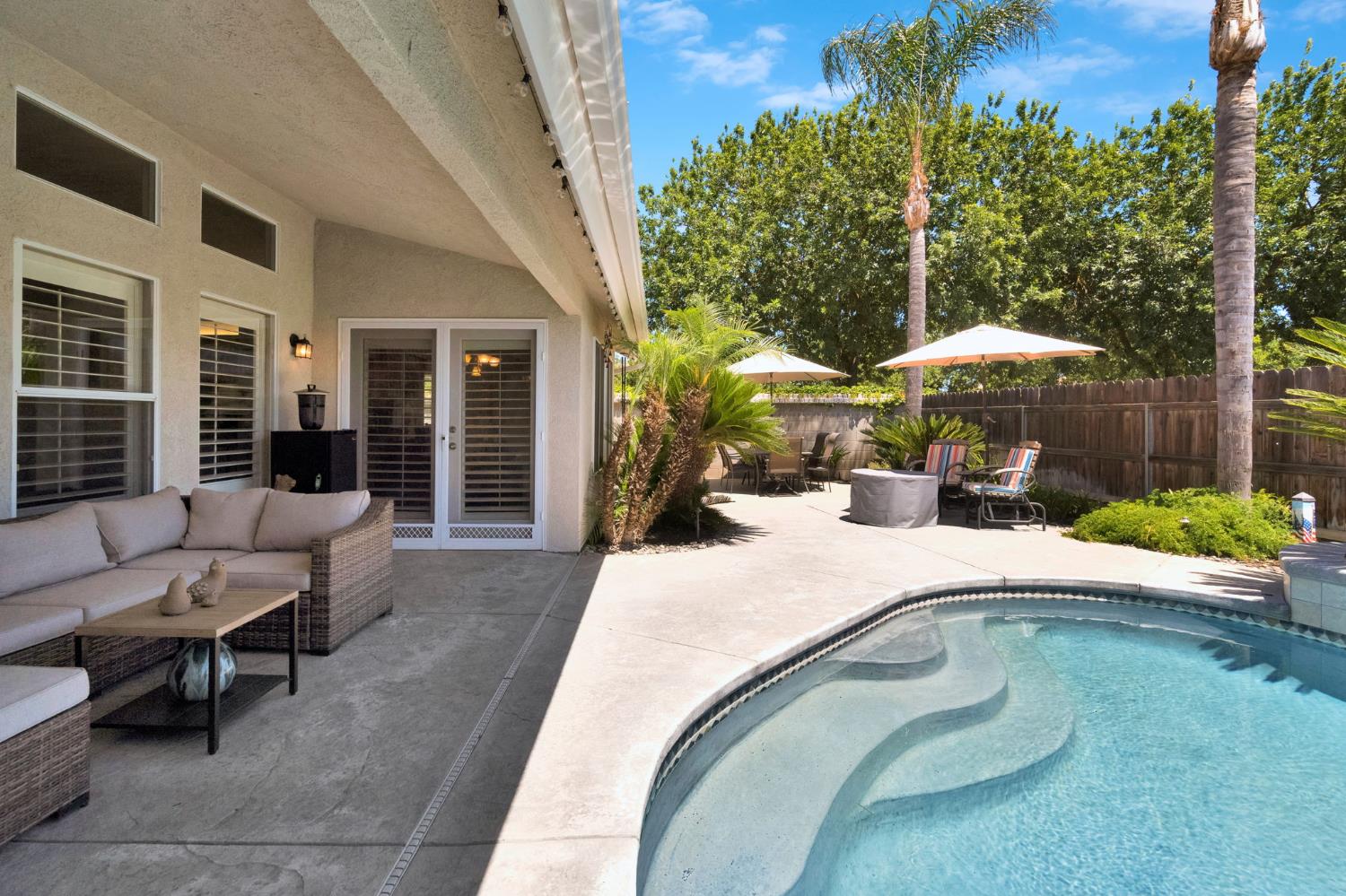 7672 N Dante Ave, Fresno, CA 93722