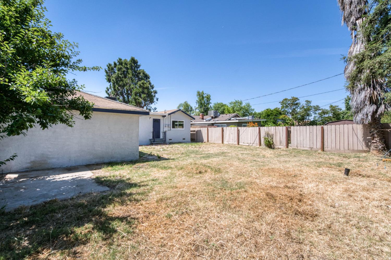 934 W Terrace Ave, Fresno, CA 93705