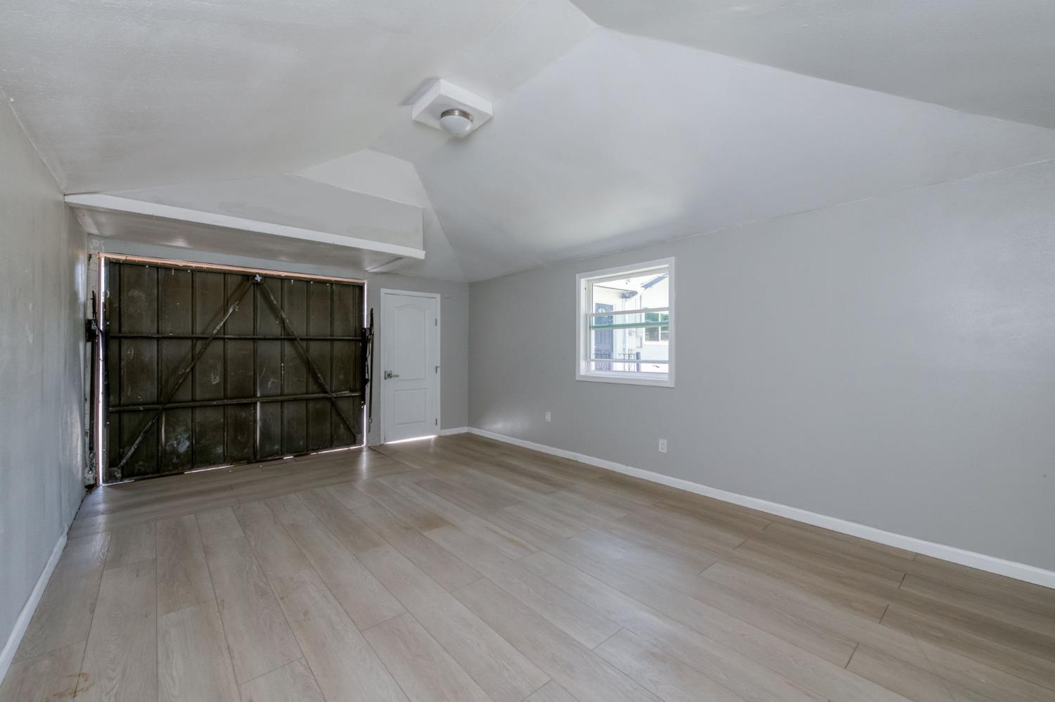 934 W Terrace Ave, Fresno, CA 93705