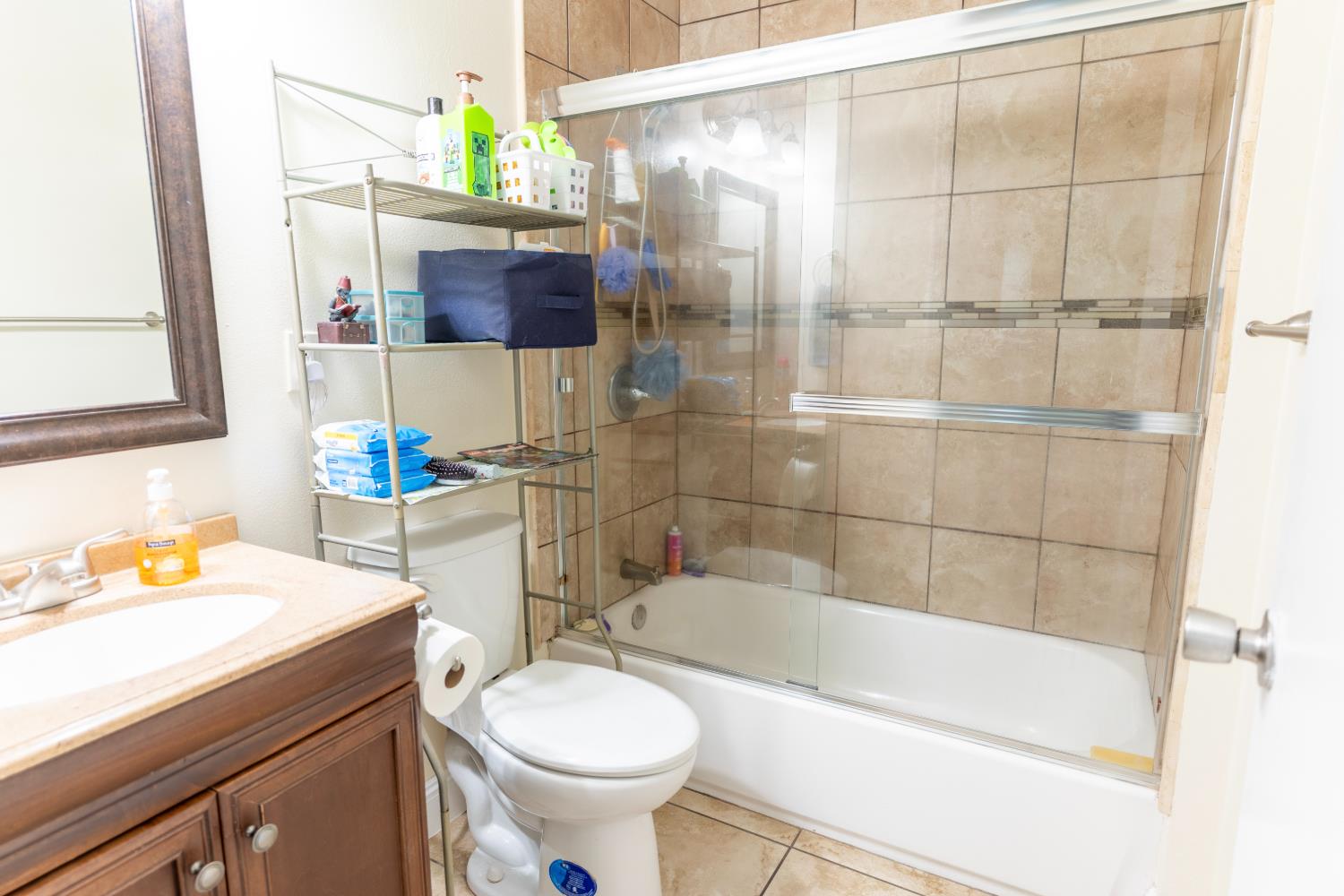 4446 E Brentwood Ave, Fresno, CA 93703