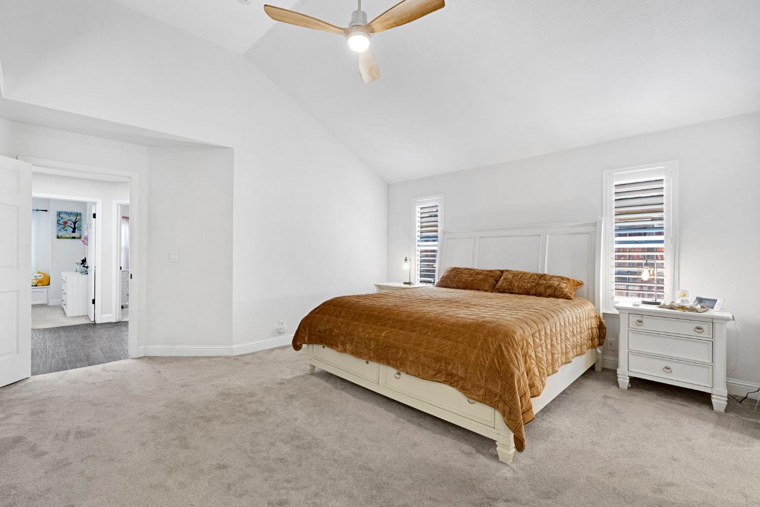 8814 N Spalding Ave, Fresno, CA 93720