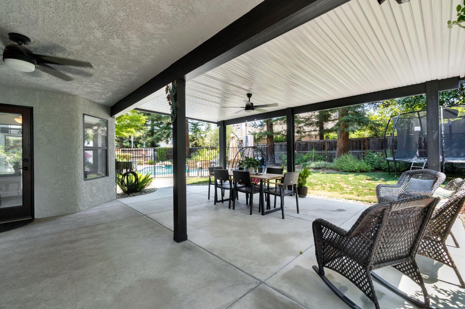 8814 N Spalding Ave, Fresno, CA 93720