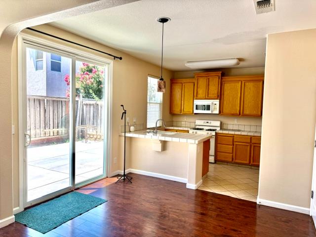 4629 W Javier Way, Fresno, CA 93722