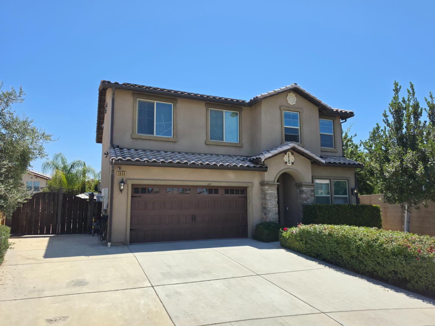 5640 N Madelyn Ave, Fresno, CA 93723