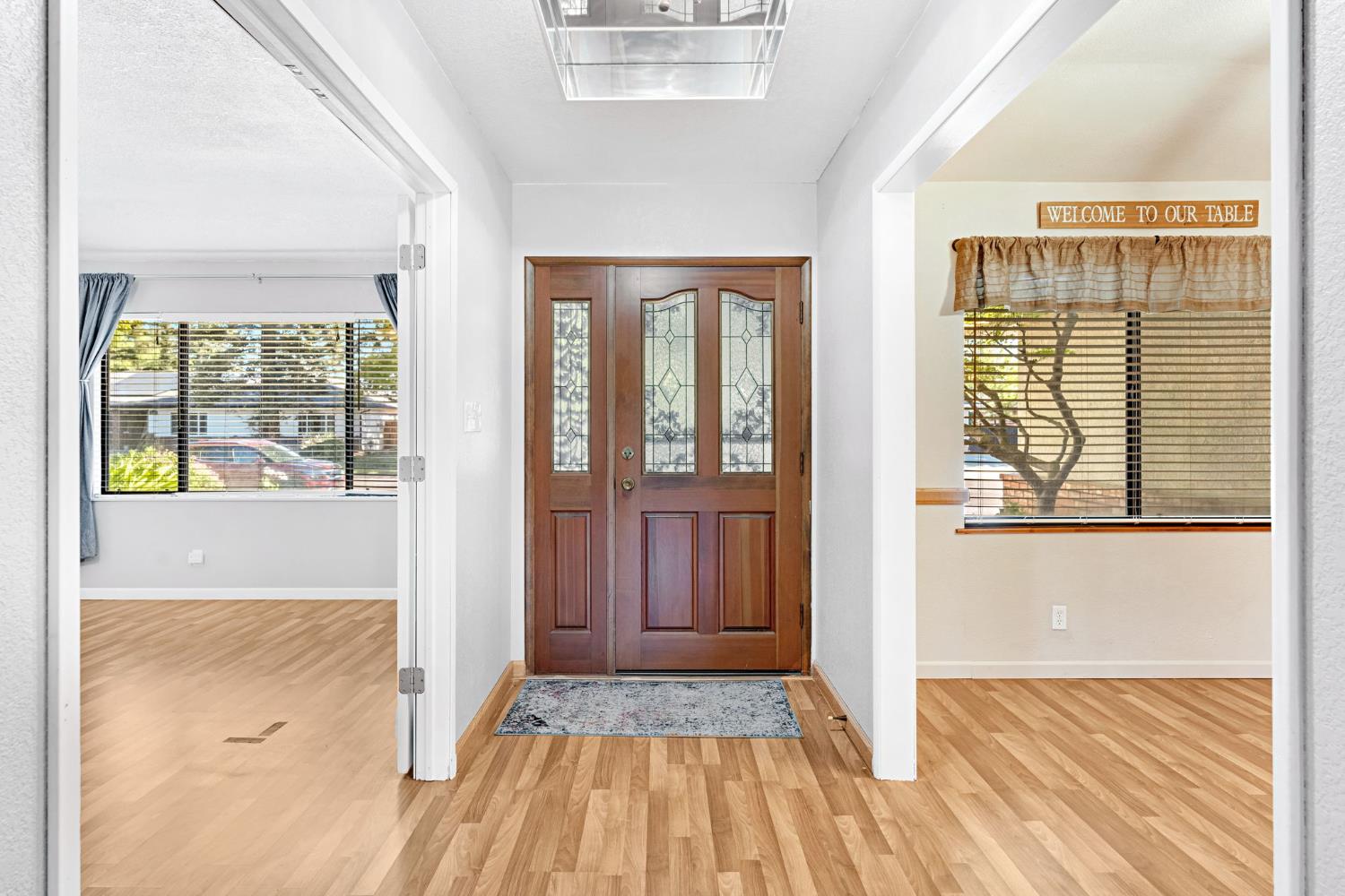 1661 E Fallbrook Ave, Fresno, CA 93720