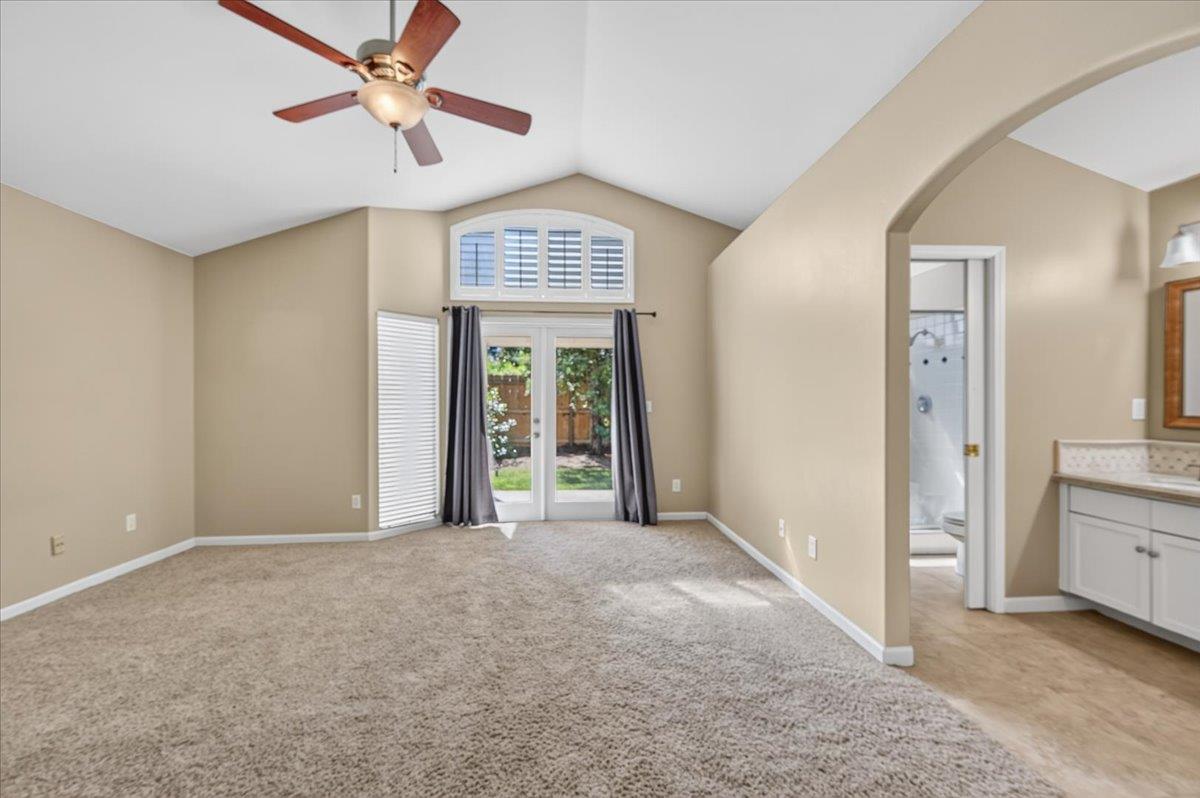 1327 E La France Dr, Fresno, CA 93720