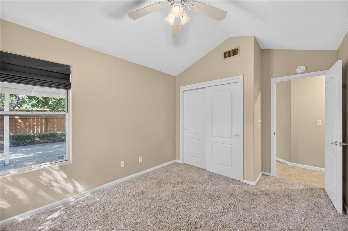 1327 E La France Dr, Fresno, CA 93720