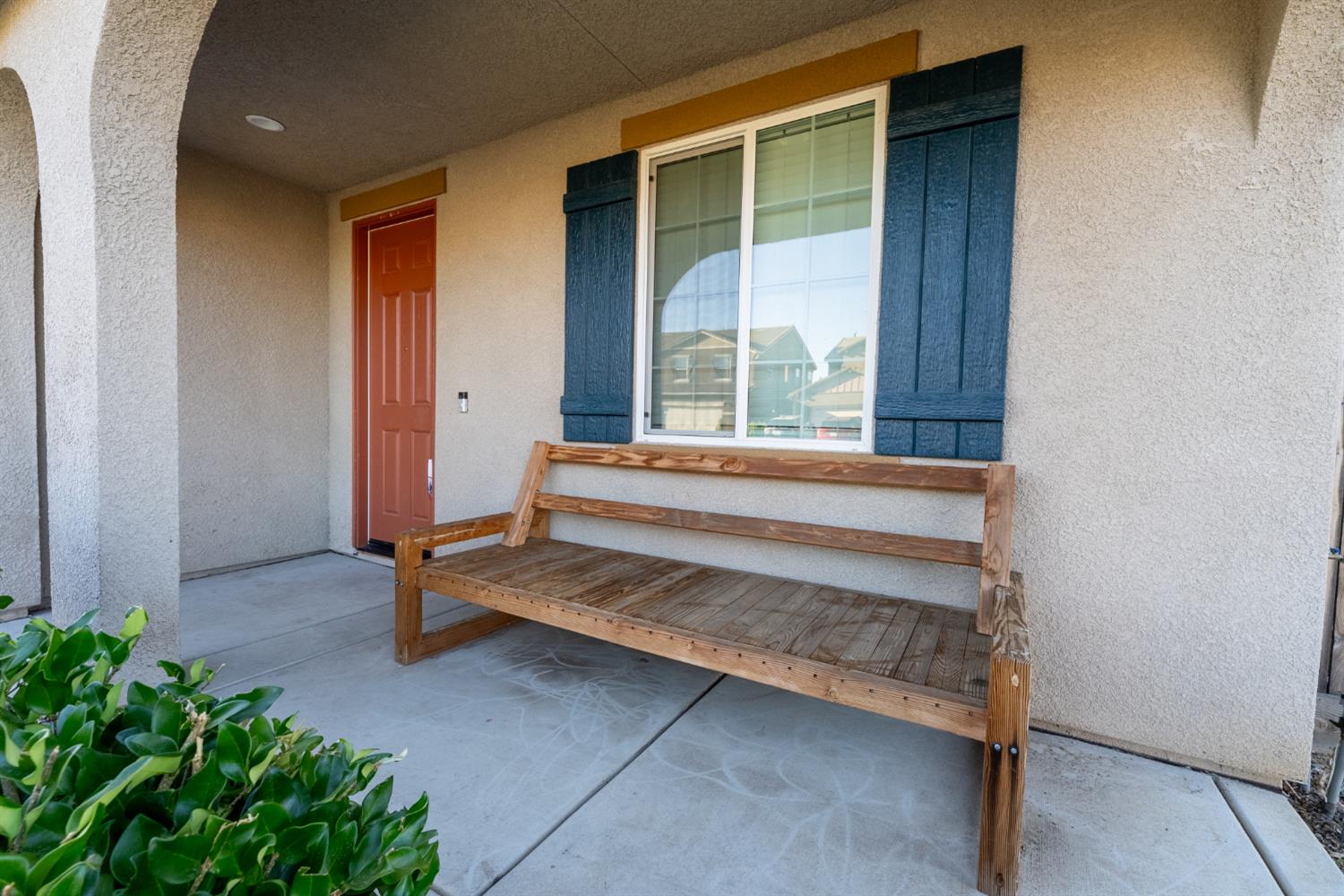 6632 E Cambridge Ave, Fresno, CA 93727