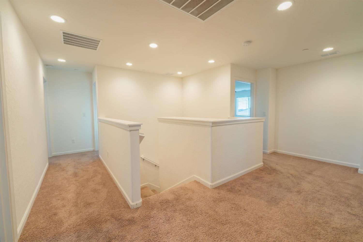 6632 E Cambridge Ave, Fresno, CA 93727