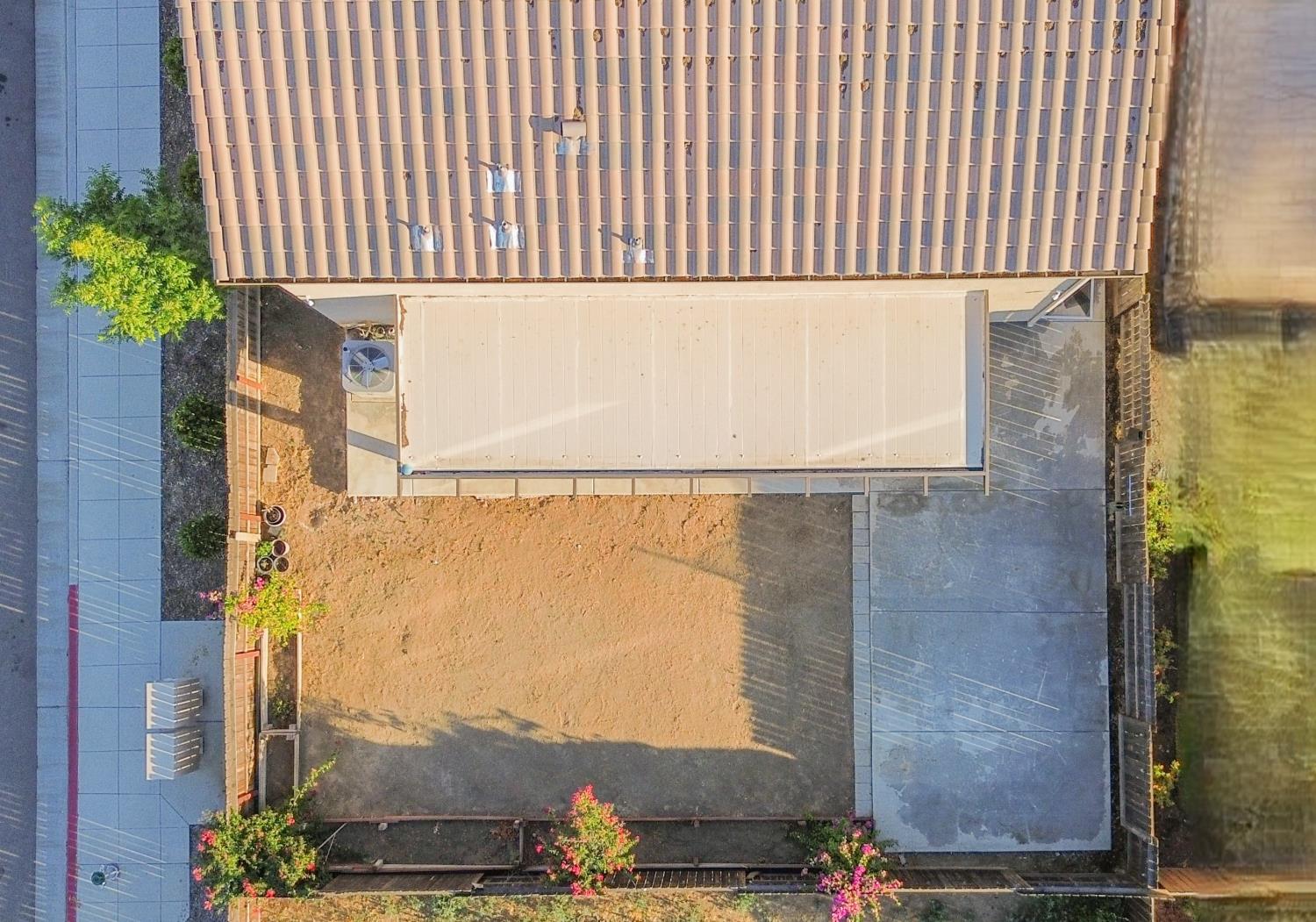 6632 E Cambridge Ave, Fresno, CA 93727