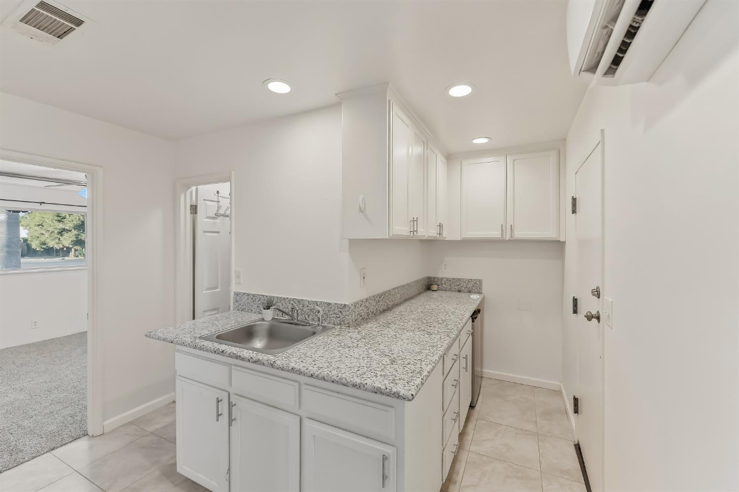 4730 E Richert Ave, Fresno, CA 93726