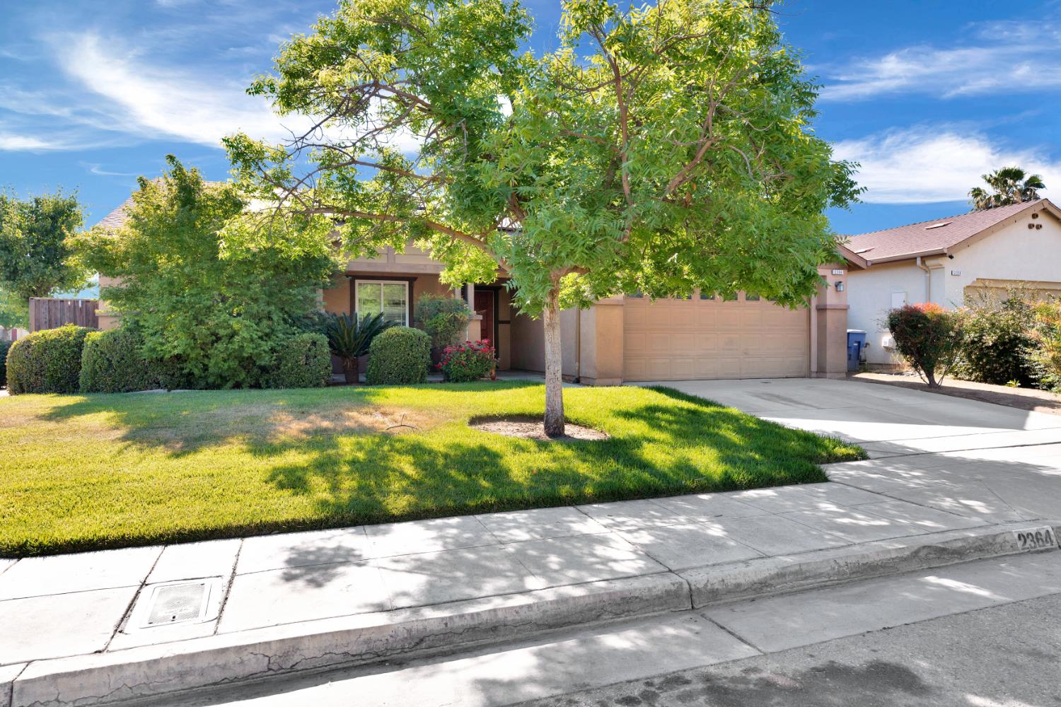 2364 S Rachel Ave, Fresno, CA 93725