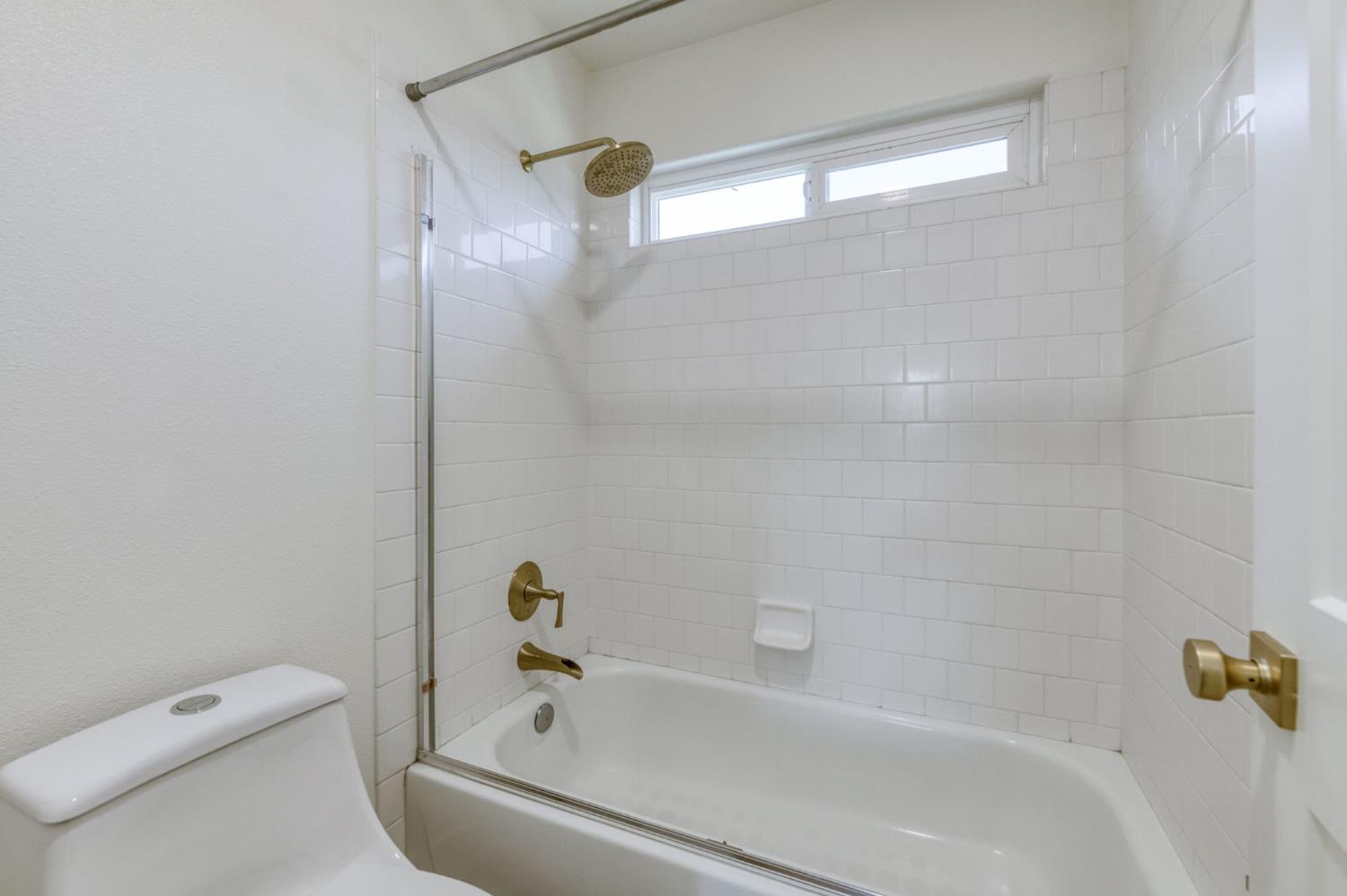 5021 W Decatur Ave, Fresno, CA 93722