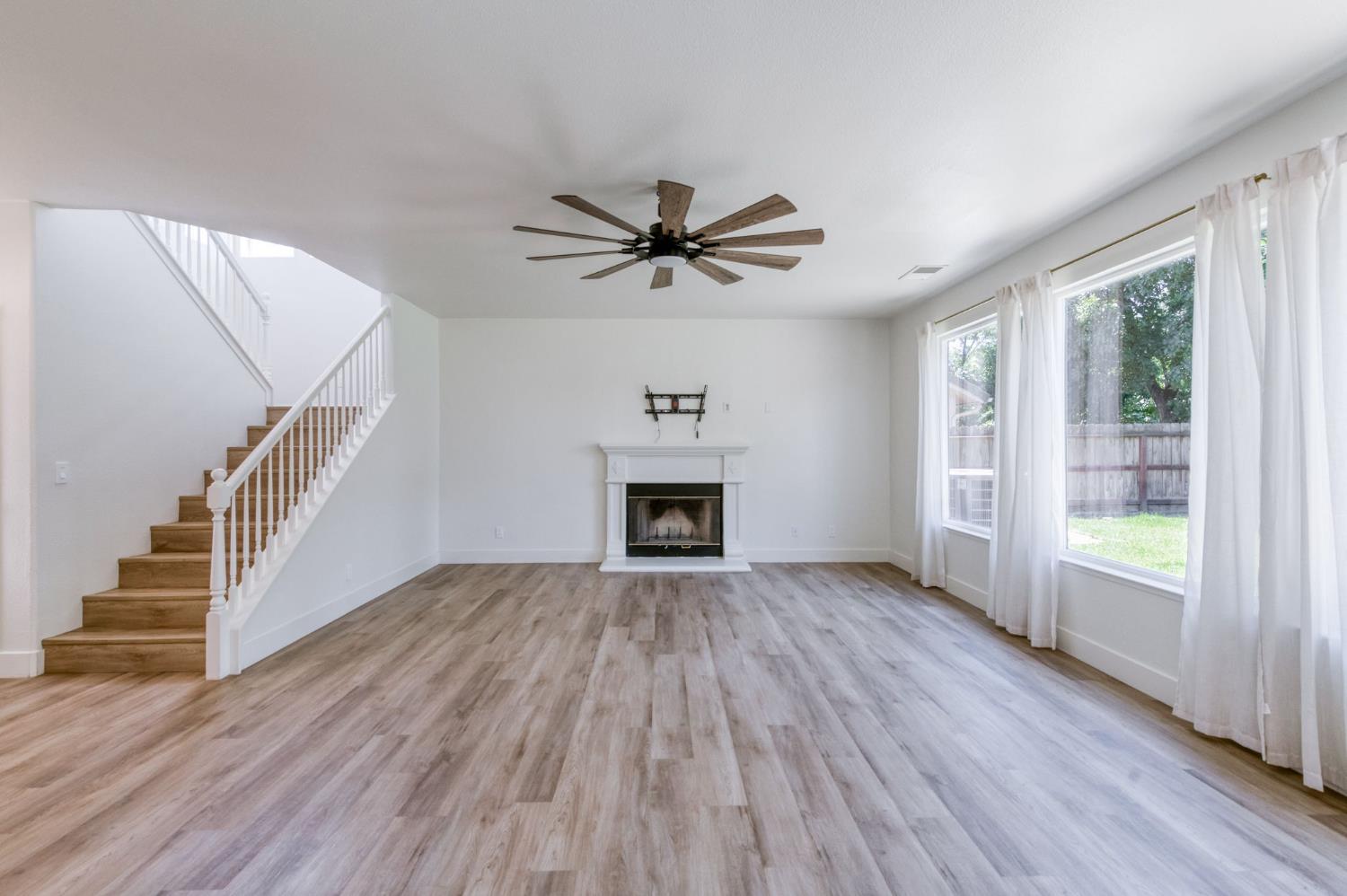 5021 W Decatur Ave, Fresno, CA 93722