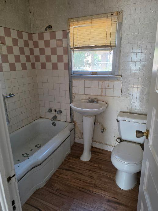 3247 E Butler Ave, Fresno, CA 93702